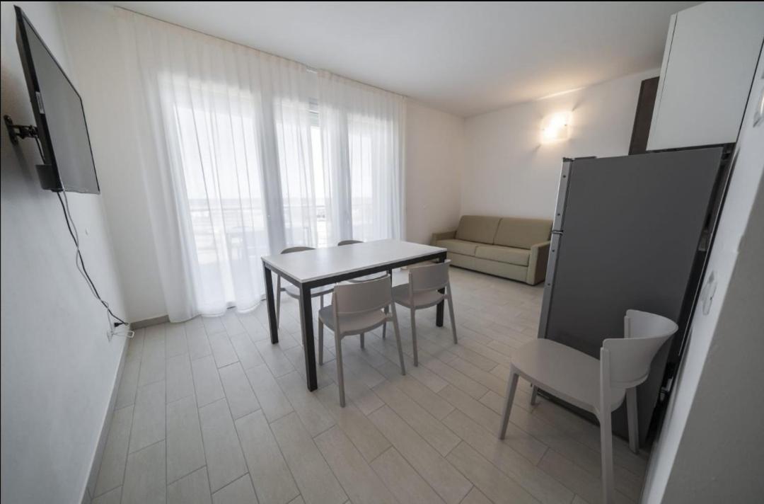 Aparthotel Sabbia & Mare Rosolina Mare Zewnętrze zdjęcie